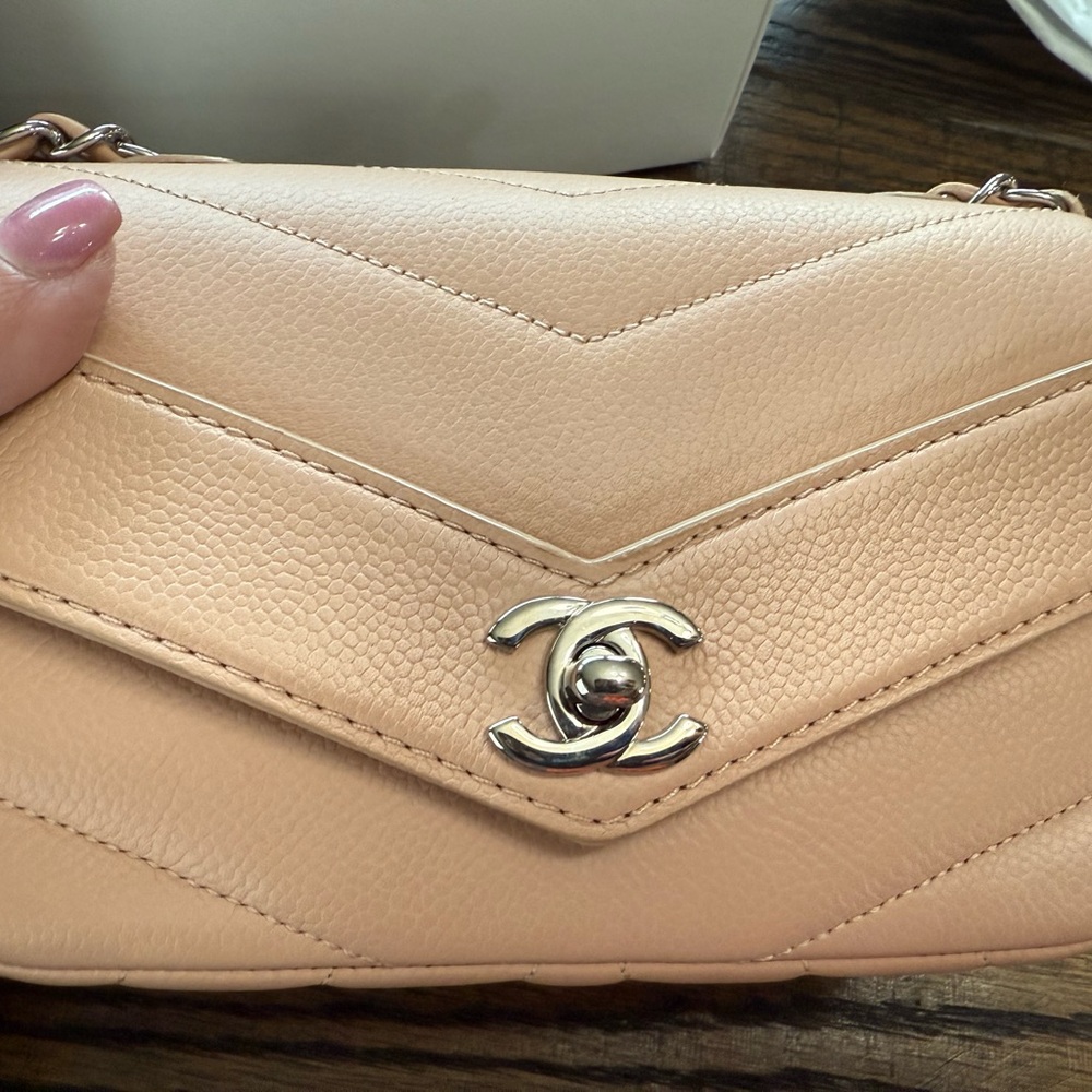 ❤️‍🔥 Chanel 17S Pink Chevron Caviar Mini Flap – Auth. w/ Receipt + Card❤️‍🔥